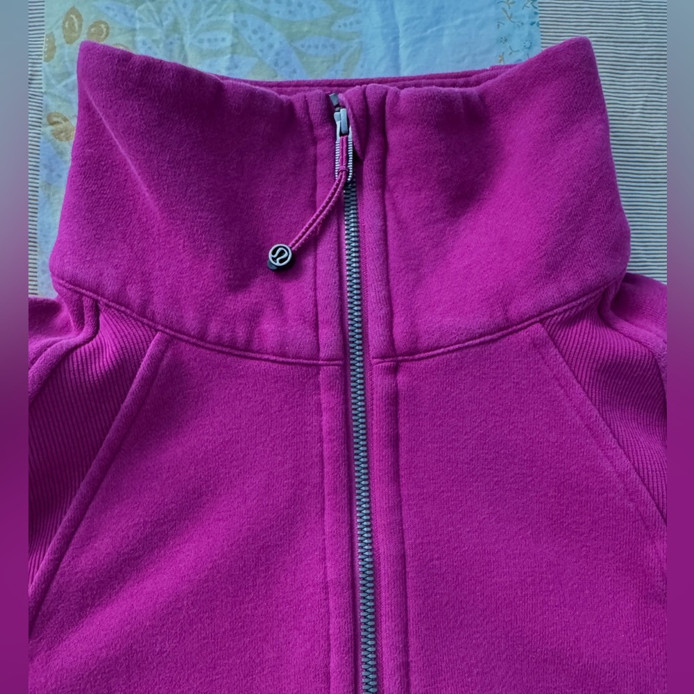 Lululemon Scuba Oversized Funnel
Neck Half Zip